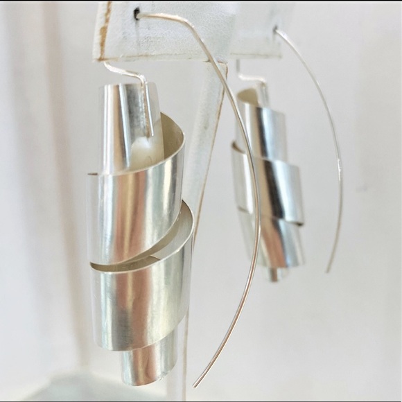 Spiral geometric architectural Roma Earrings - Picture 2 of 11